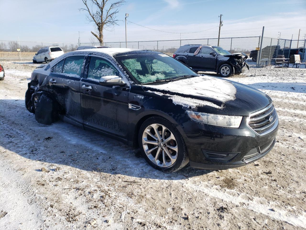 2013 FORD TAURUS LIM - Image 4
