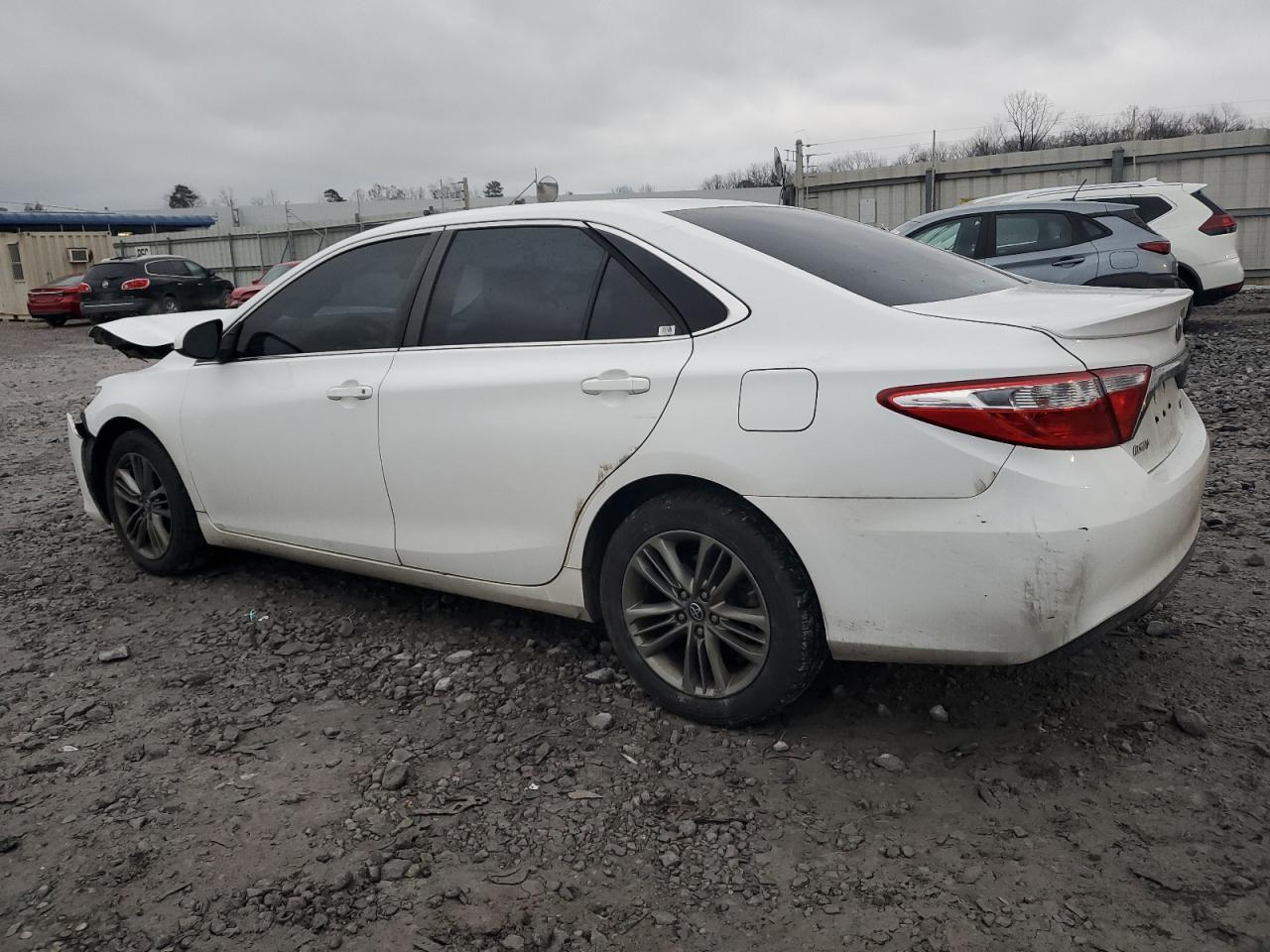 2016 TOYOTA CAMRY LE - Image 2