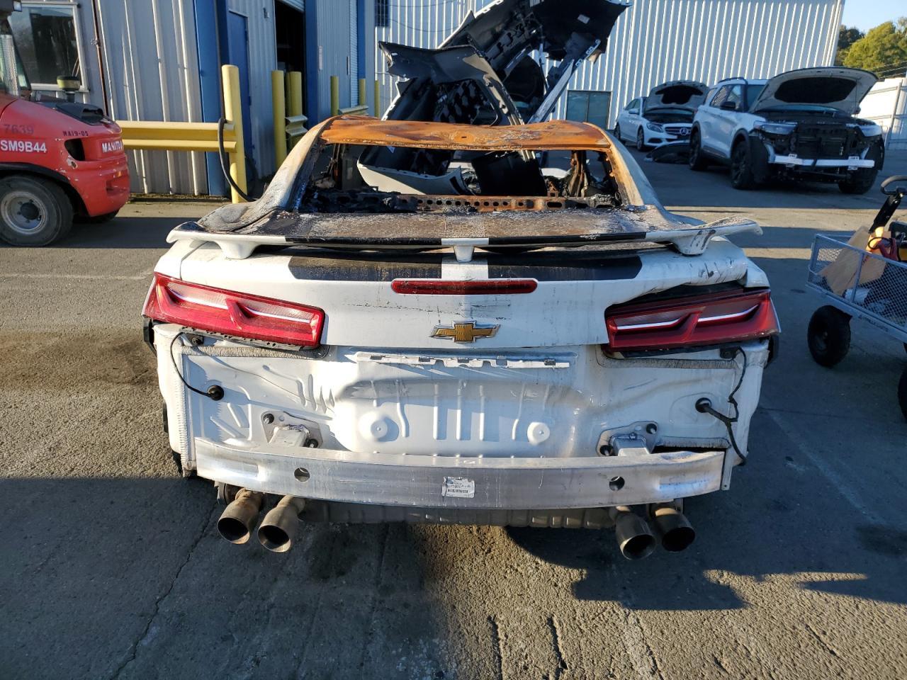 2016 CHEVROLET CAMARO SS - Image 6