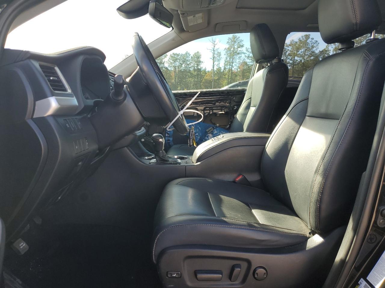 2019 TOYOTA HIGHLANDER - Image 7
