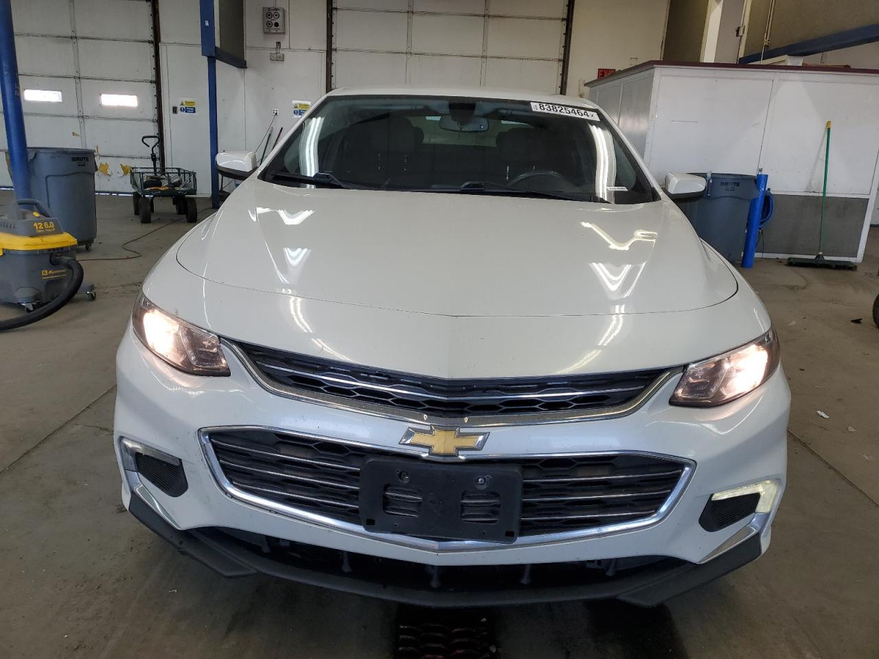 2017 CHEVROLET MALIBU LT - Image 5