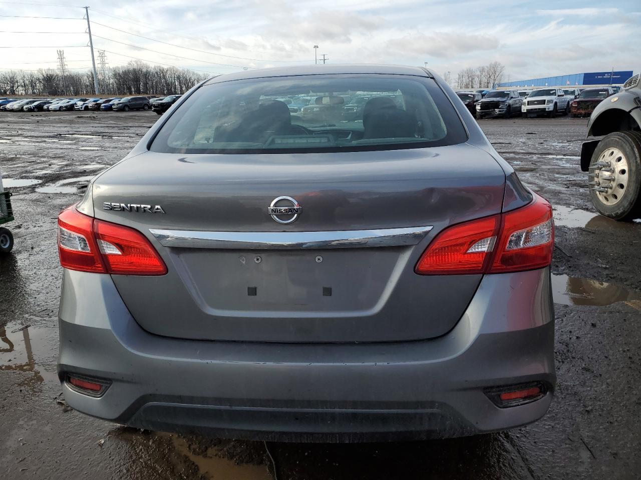2017 NISSAN SENTRA S - Фото 6