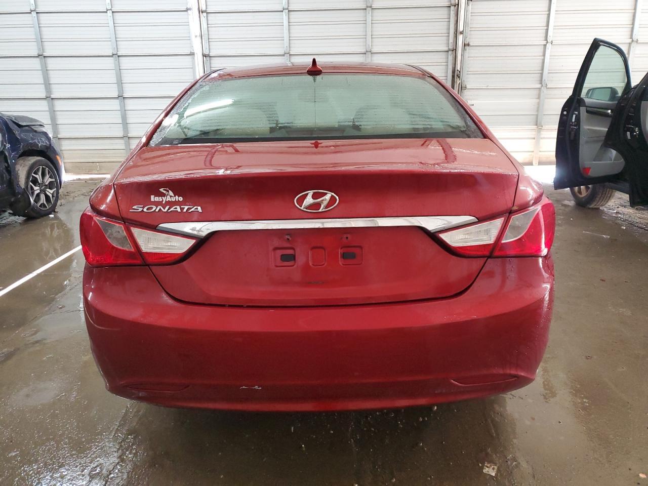 2013 HYUNDAI SONATA GLS - Image 6