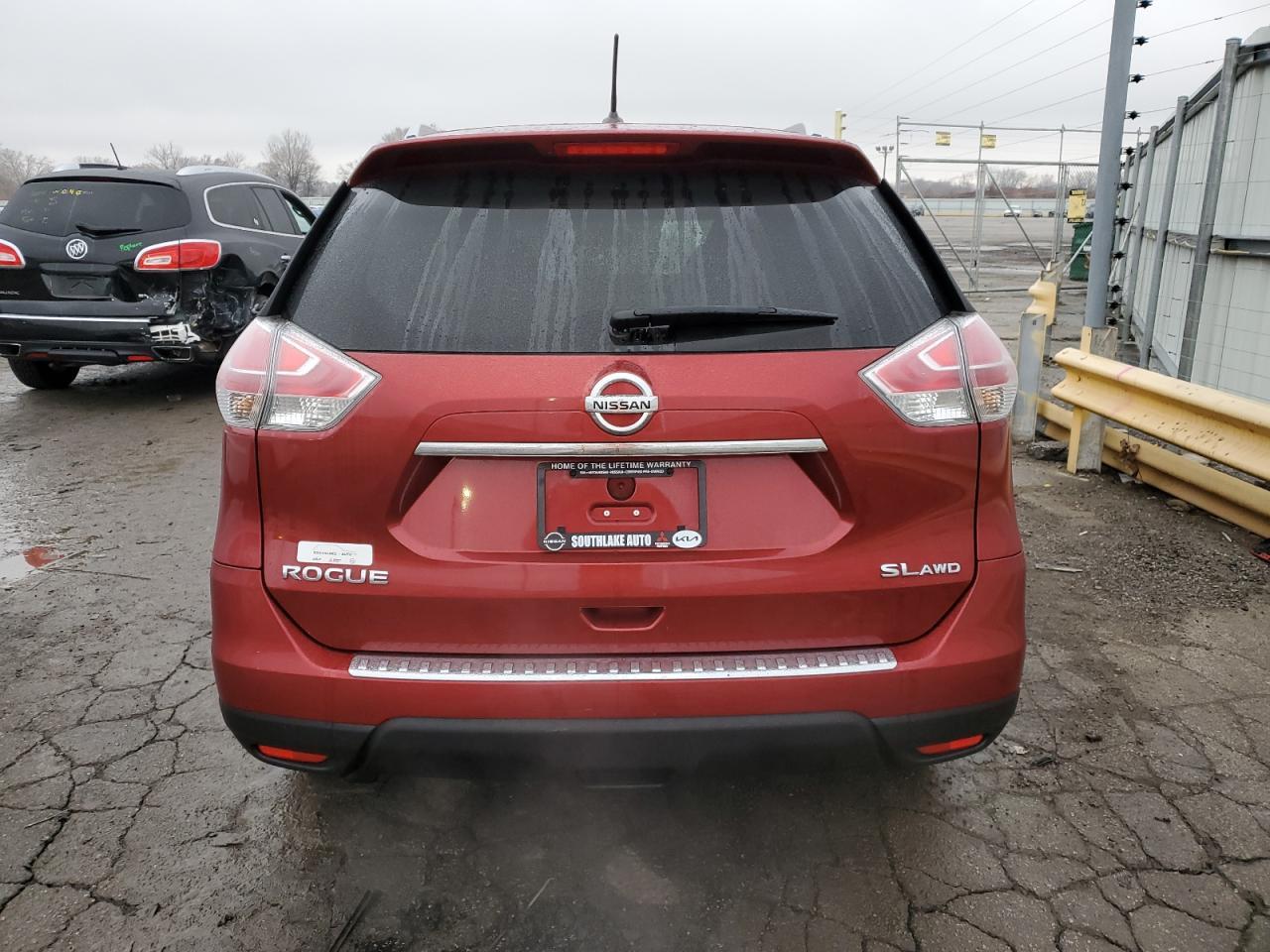 2015 NISSAN ROGUE S - Image 6
