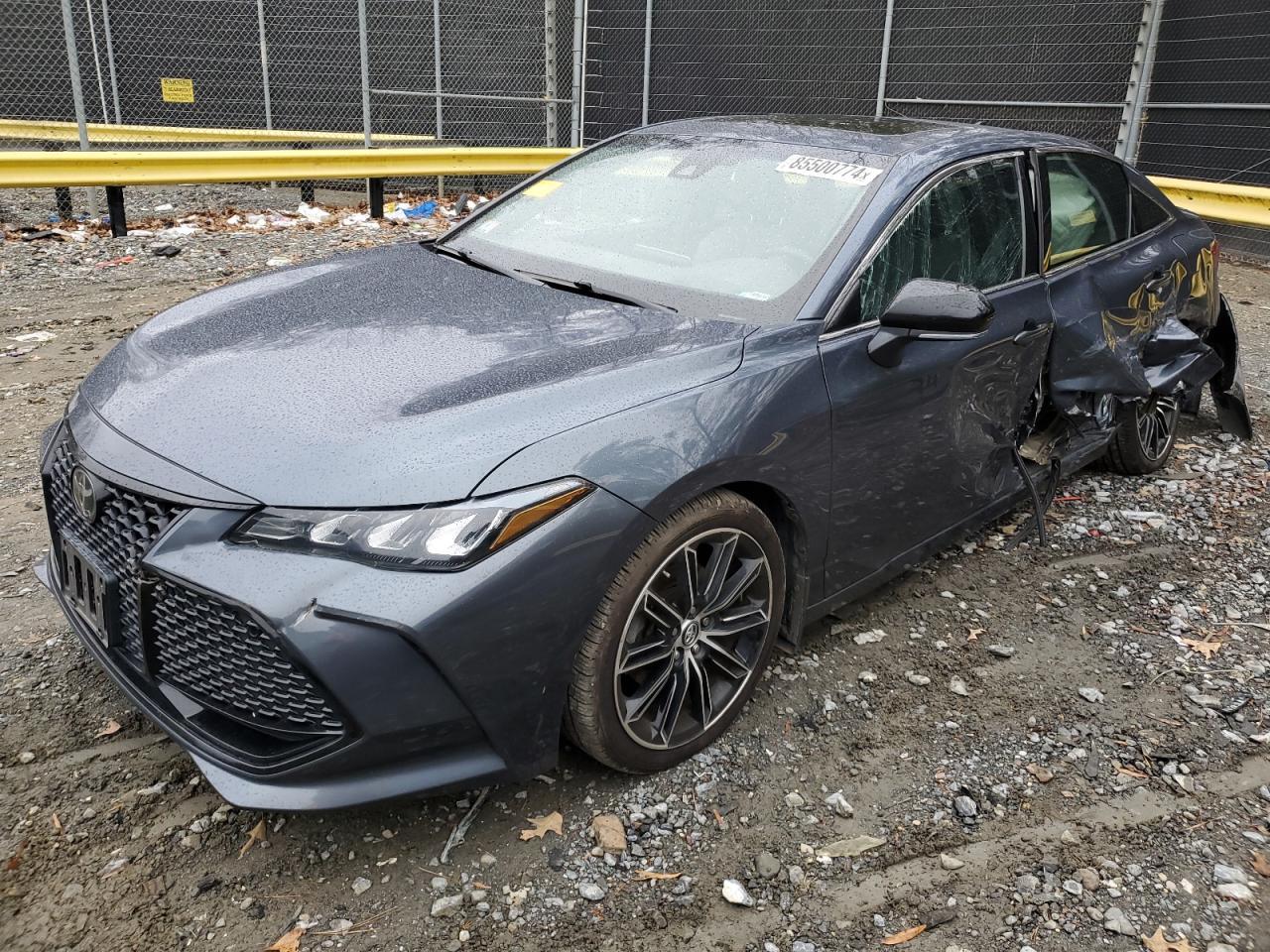 2019 TOYOTA AVALON XLE