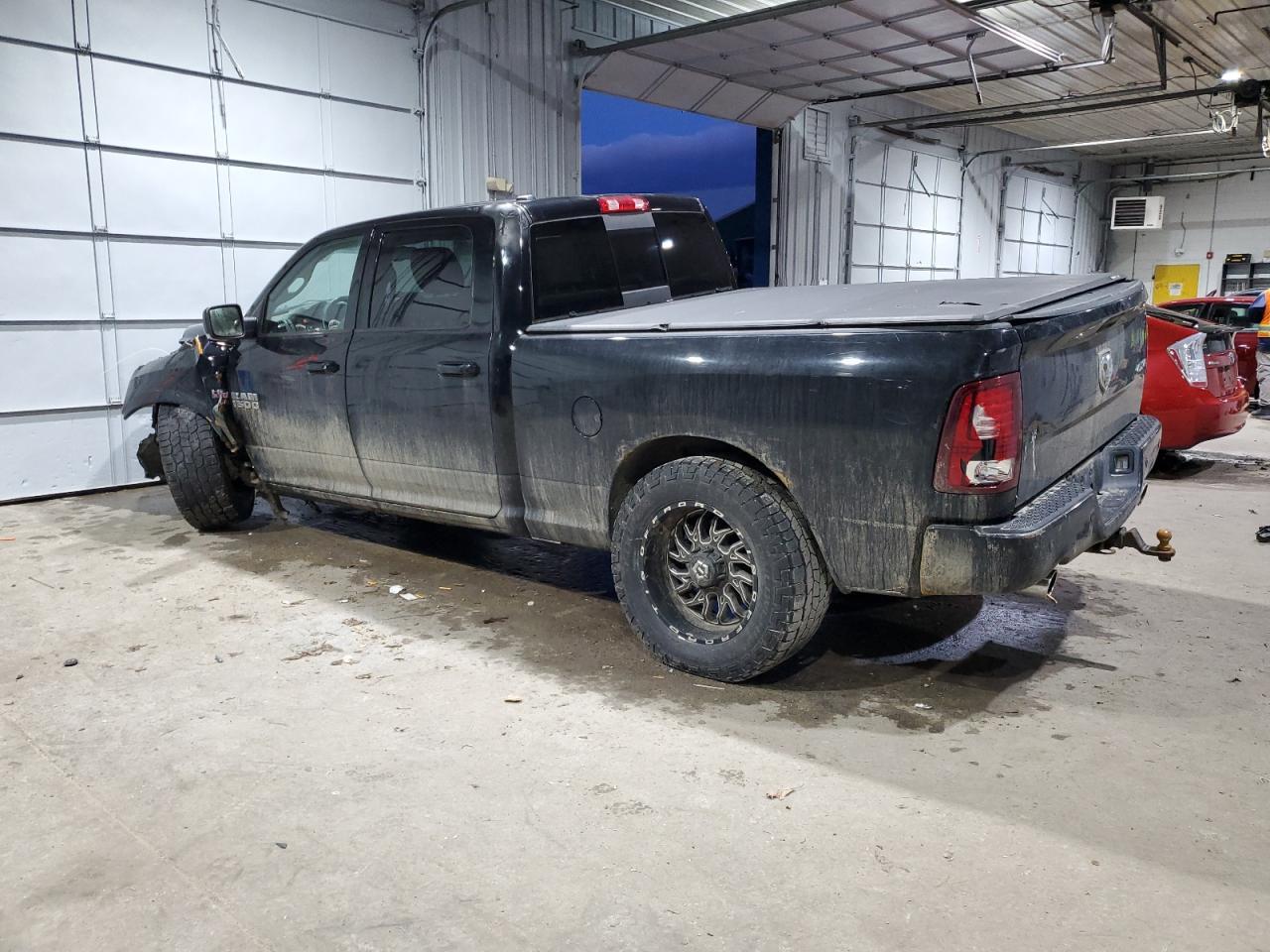 2014 RAM 1500 SPORT - Фото 2