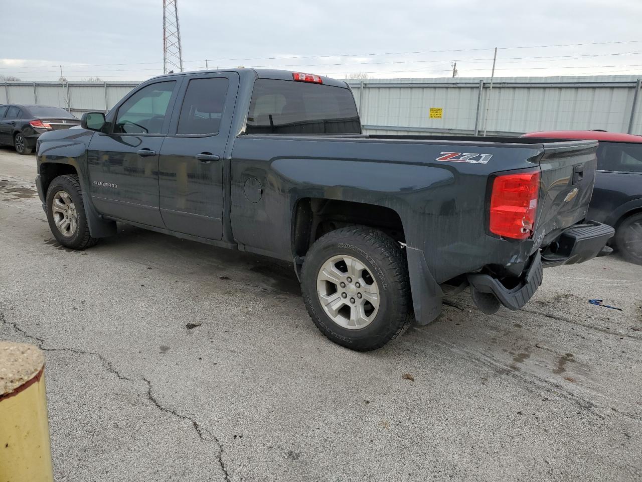 2017 CHEVROLET SILVERADO - Image 2