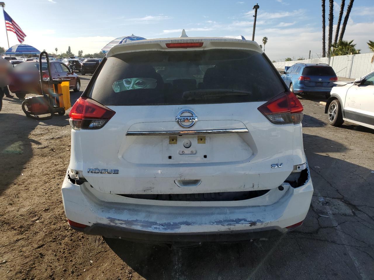 2018 NISSAN ROGUE S - Фото 6