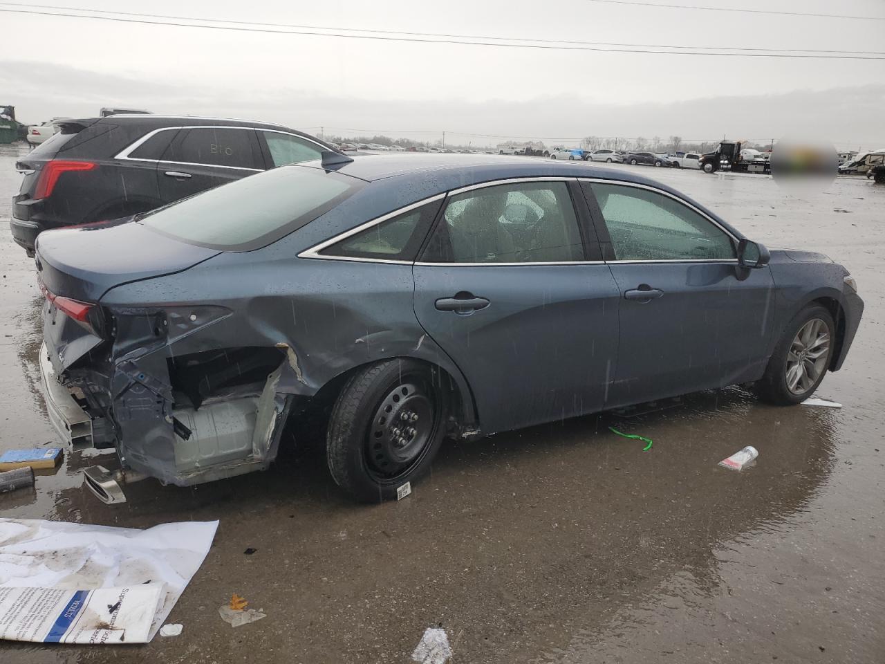 2022 TOYOTA AVALON XLE - Image 3