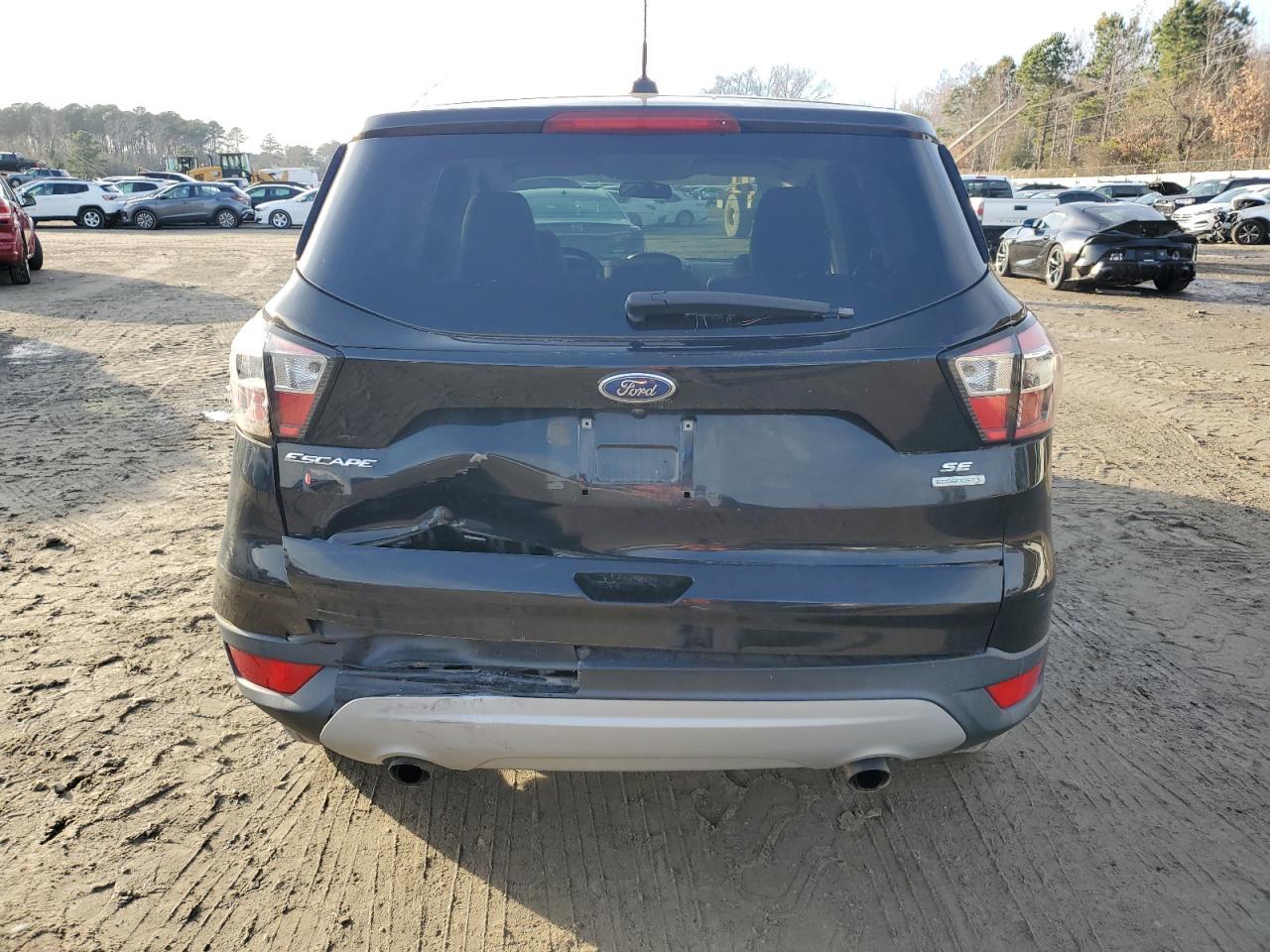 2017 FORD ESCAPE SE - Фото 6