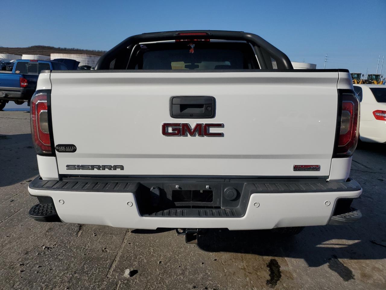 2018 GMC SIERRA K15 - Фото 6
