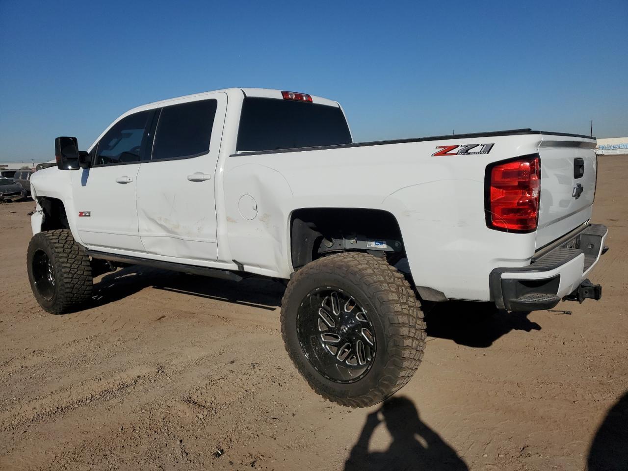 2019 CHEVROLET SILVERADO - Фото 2