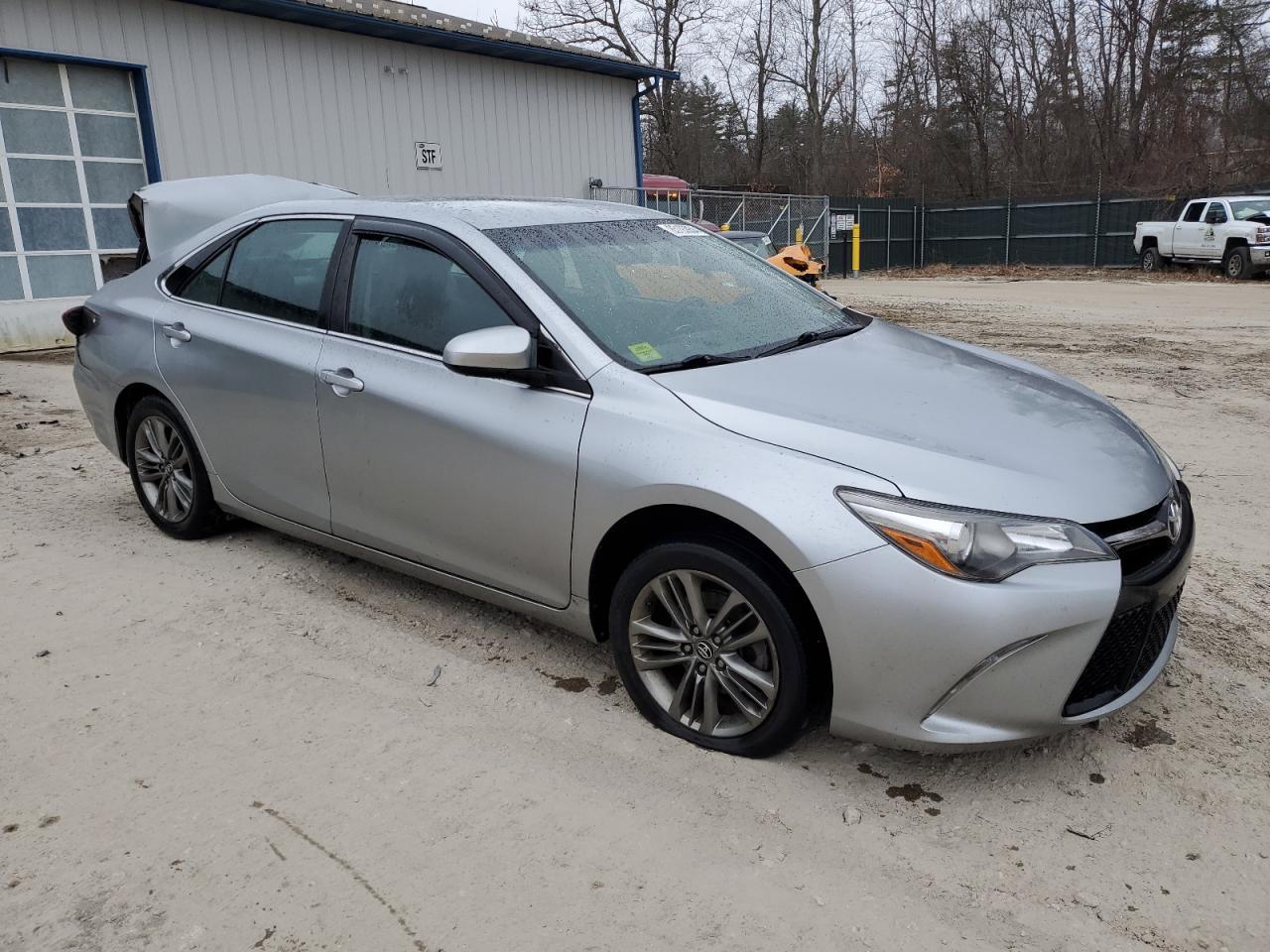 2017 TOYOTA CAMRY LE - Фото 4