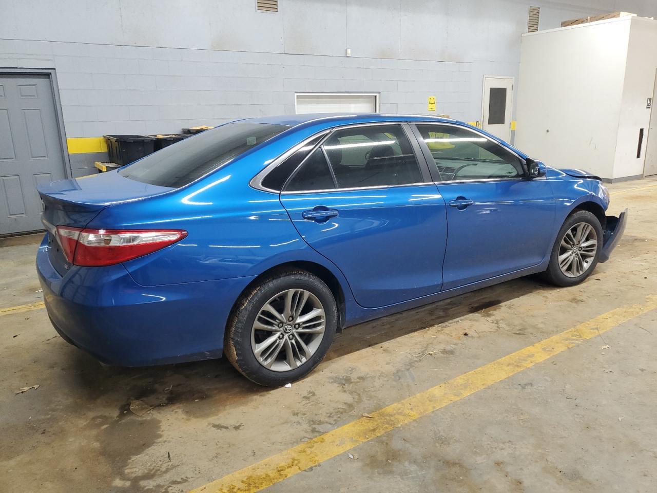 2017 TOYOTA CAMRY LE - Image 3