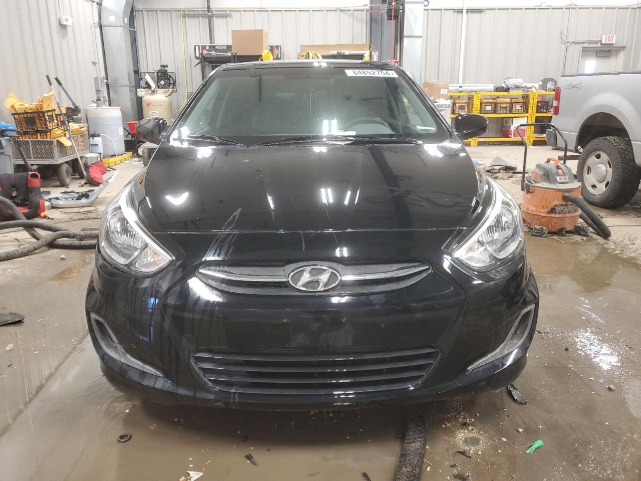 2017 HYUNDAI ACCENT SE - Фото 5