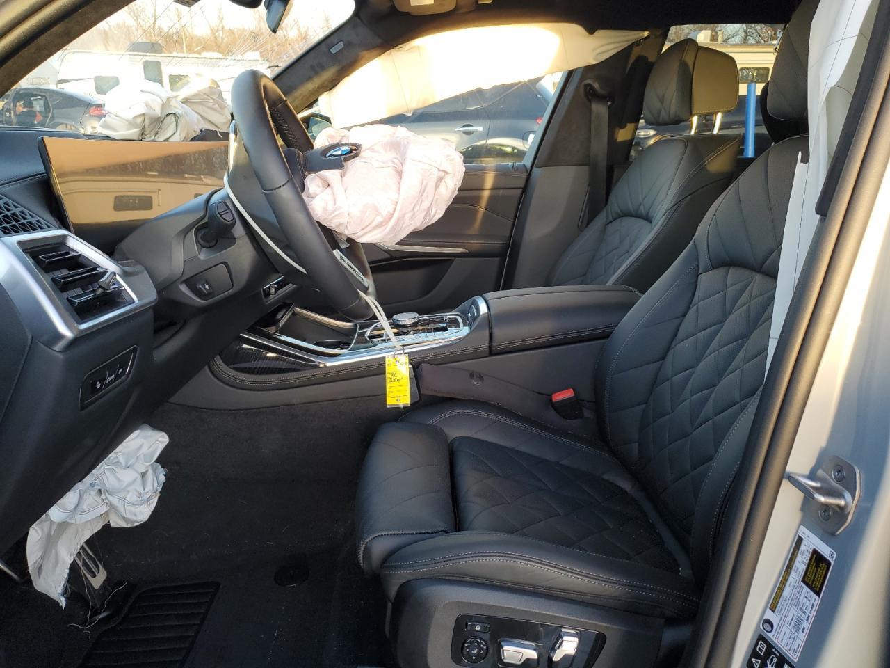 2024 BMW X7 XDRIVE4 - Image 7