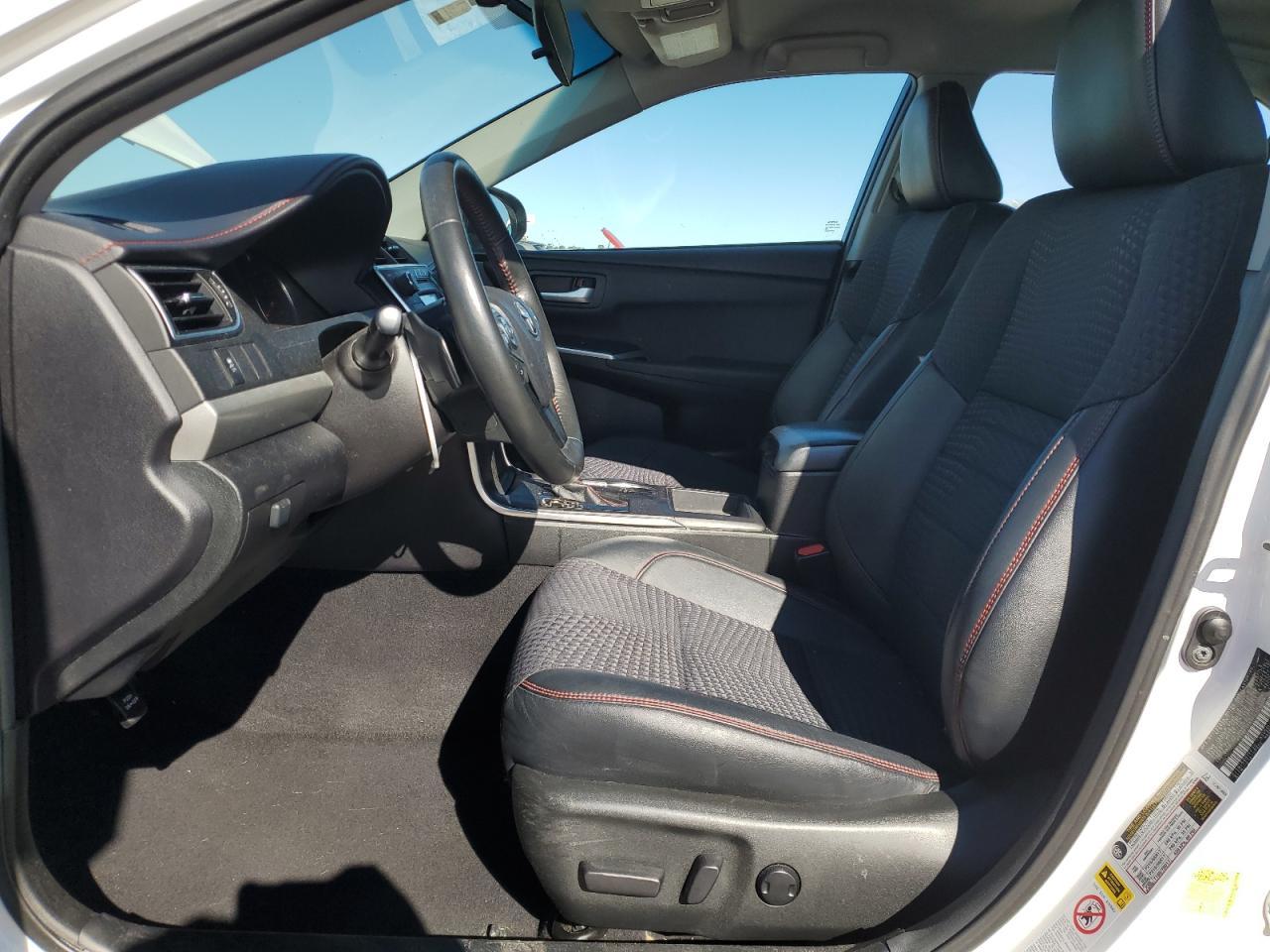 2015 TOYOTA CAMRY LE - Image 7