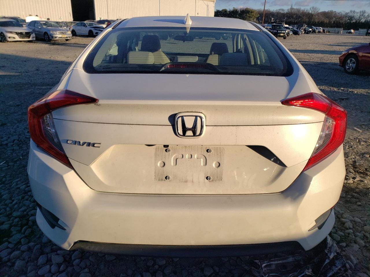 2018 HONDA CIVIC EX - Image 6