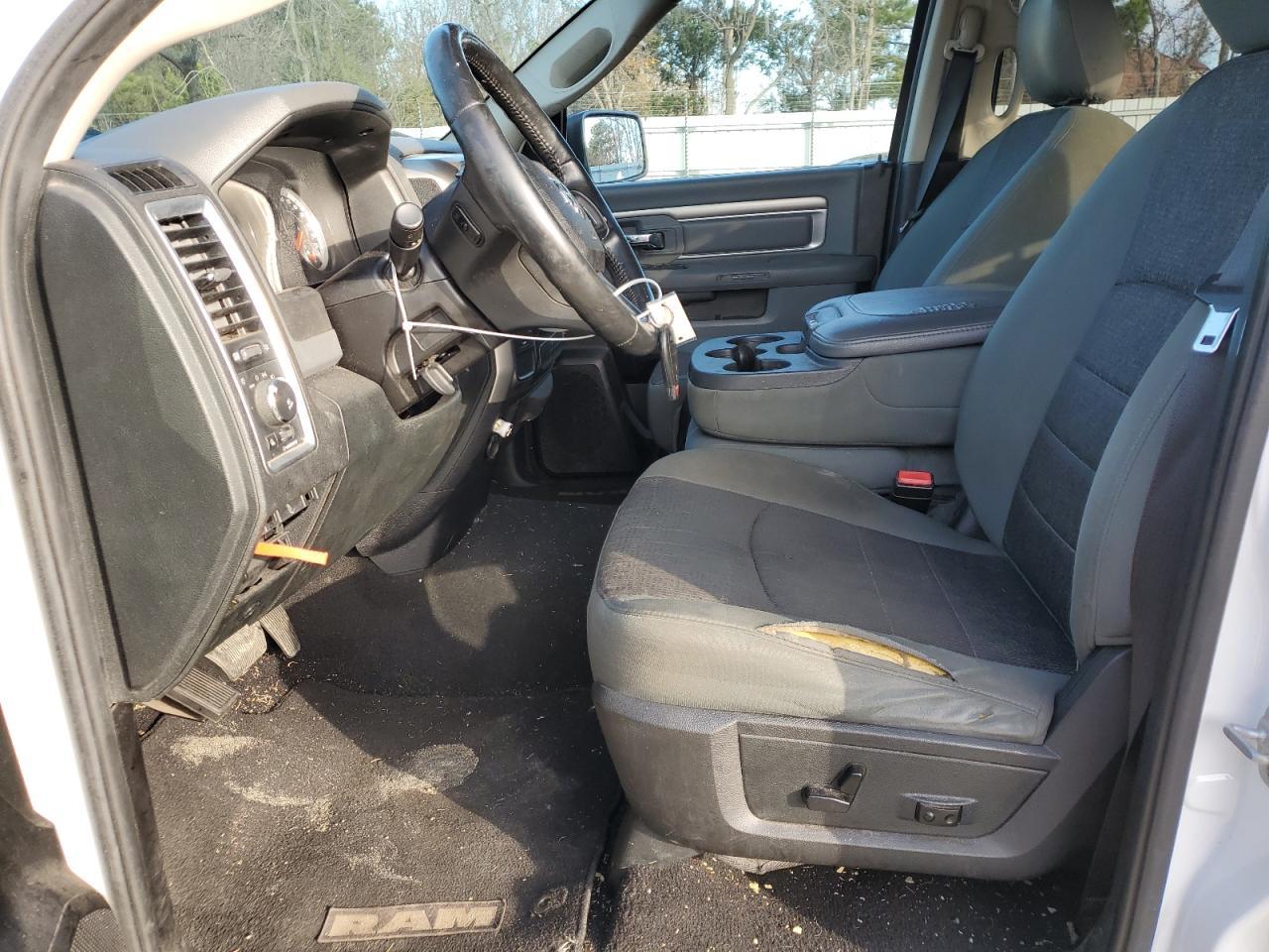 2015 RAM 1500 SLT - Image 7