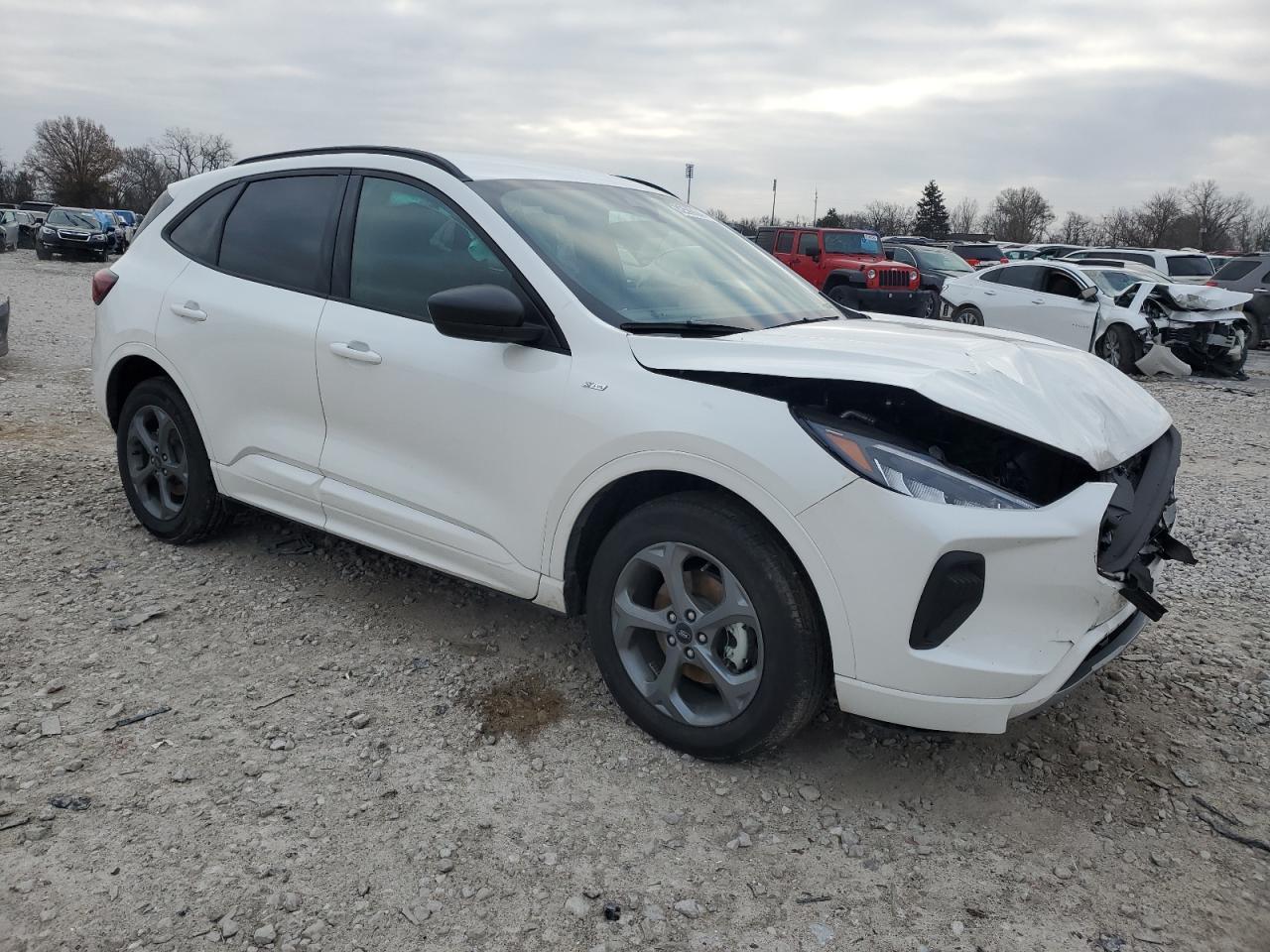 2023 FORD ESCAPE - Фото 4