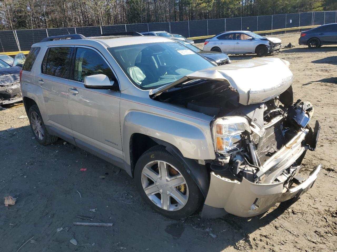 2012 GMC TERRAIN SL - Image 4