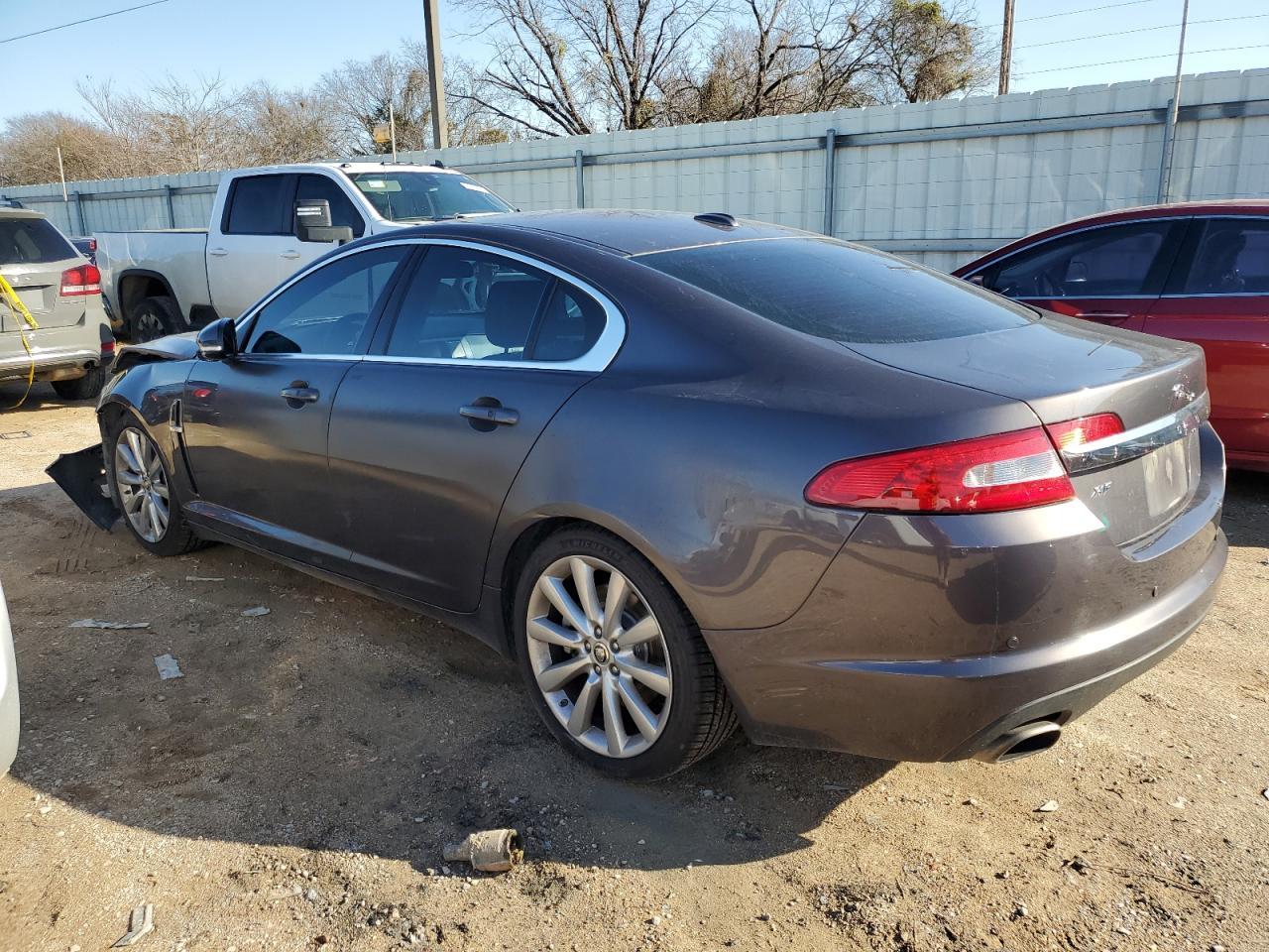 2011 JAGUAR XF PREMIUM - Image 2