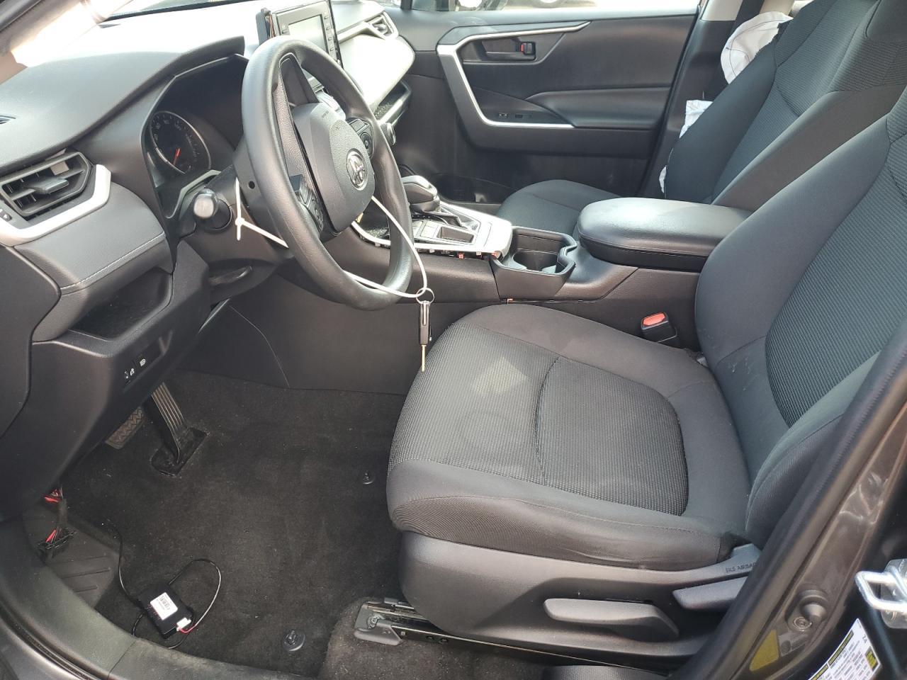 2021 TOYOTA RAV4 LE - Image 7