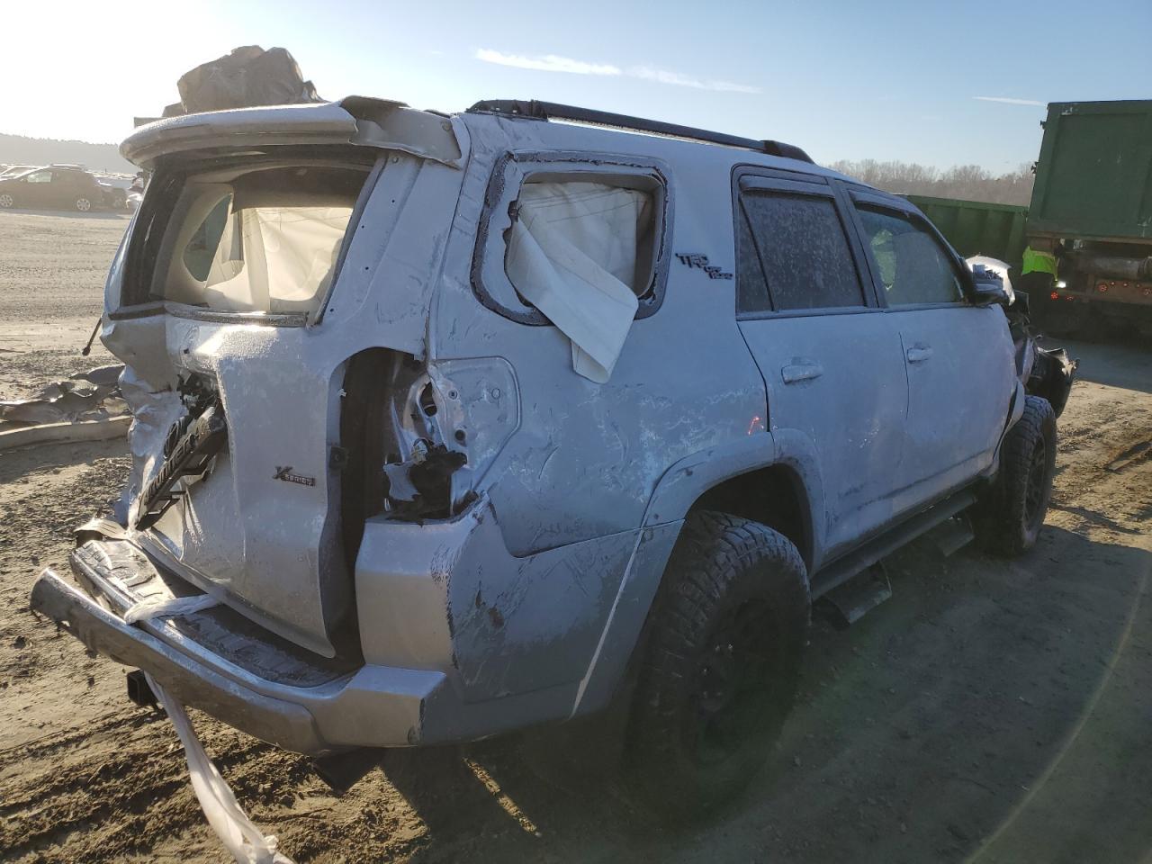 2024 TOYOTA 4RUNNER SR - Image 3