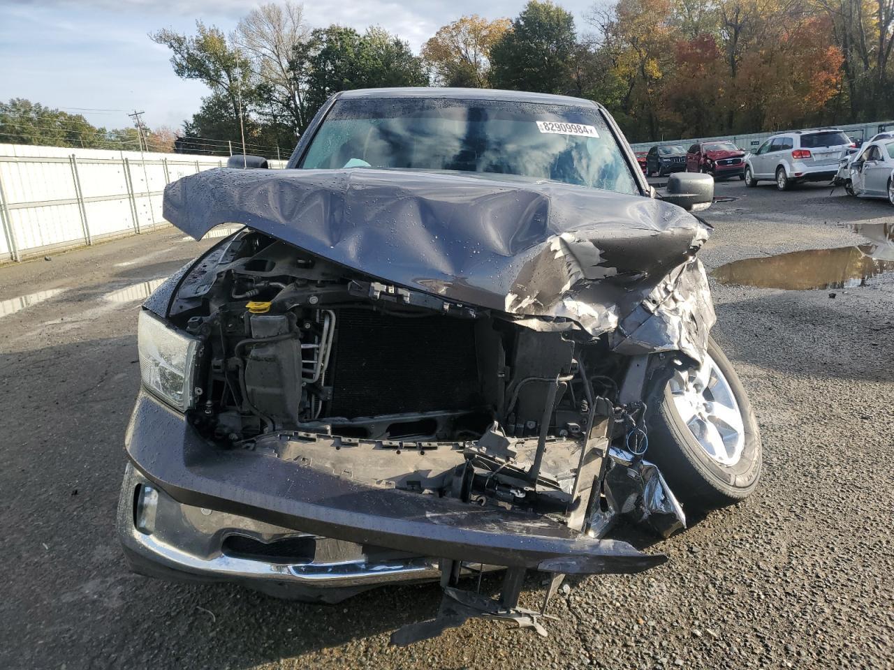 2017 RAM 1500 SLT - Image 5
