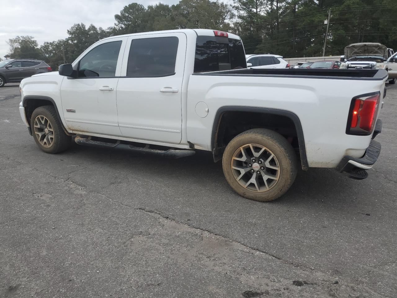 2018 GMC SIERRA K15 - Image 2