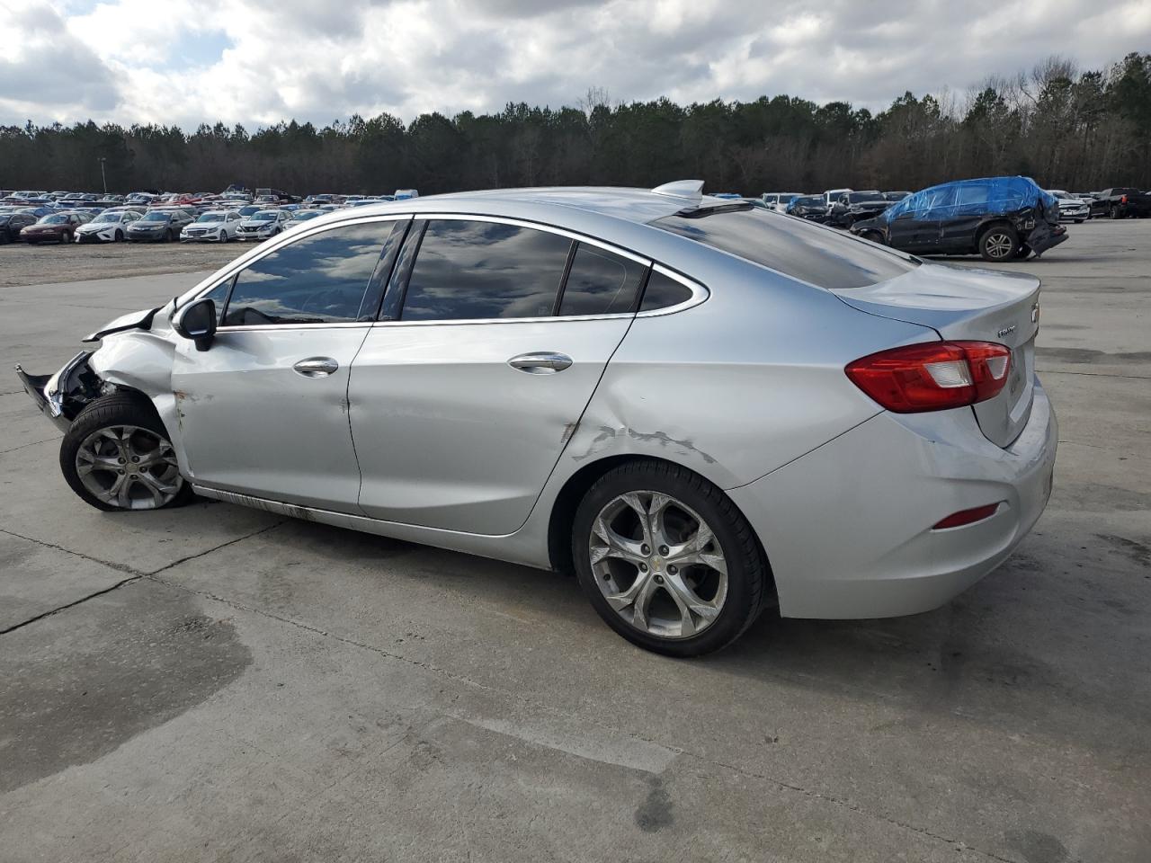 2016 CHEVROLET CRUZE PREM - Image 2