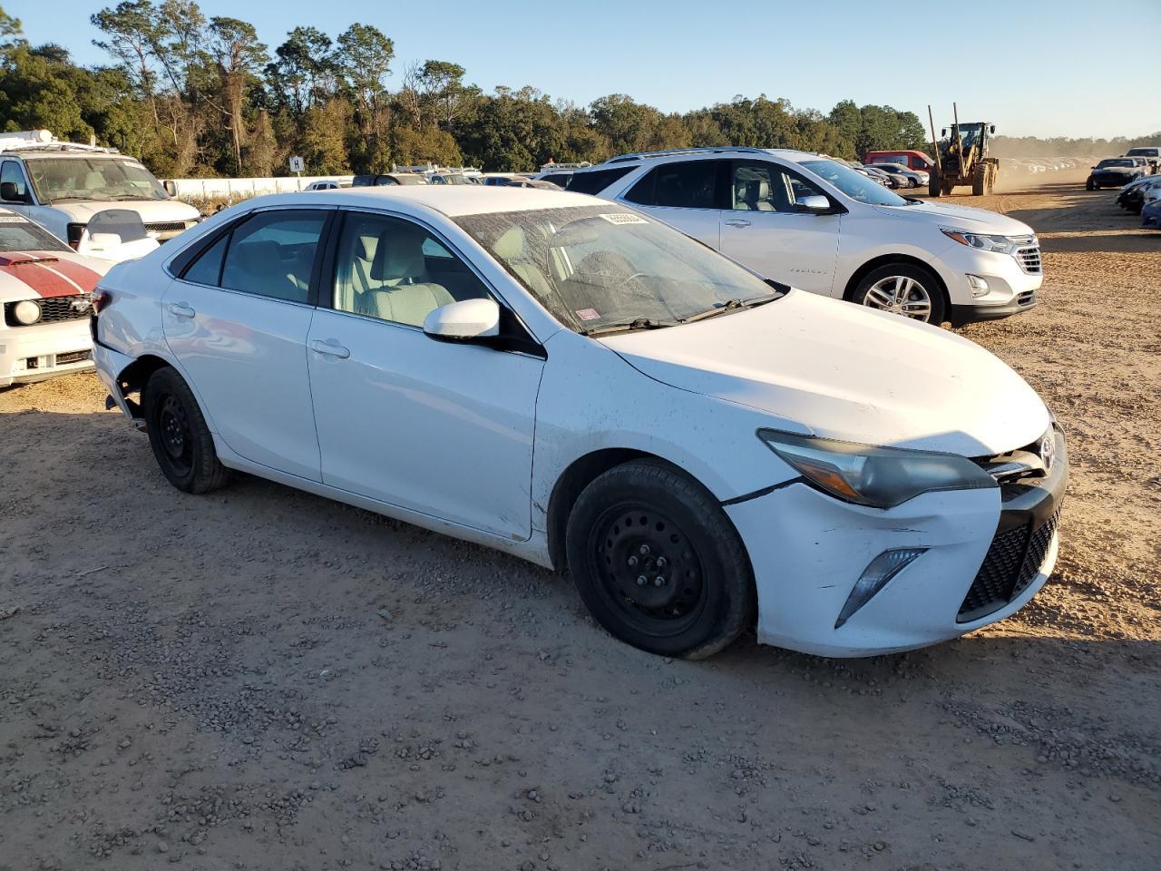 2015 TOYOTA CAMRY LE - Фото 4
