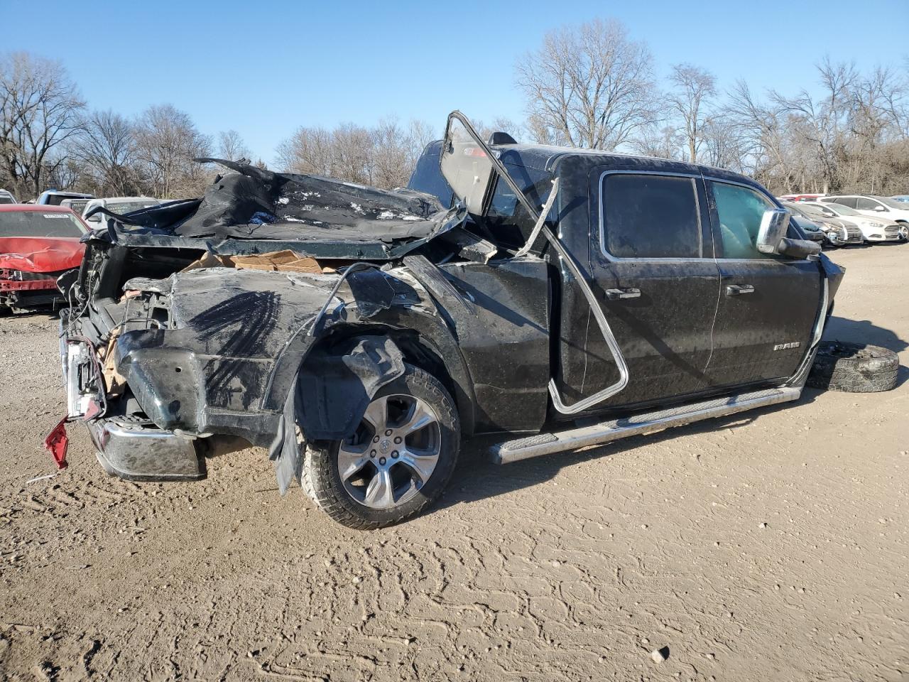 2019 RAM 1500 LARAM - Фото 3