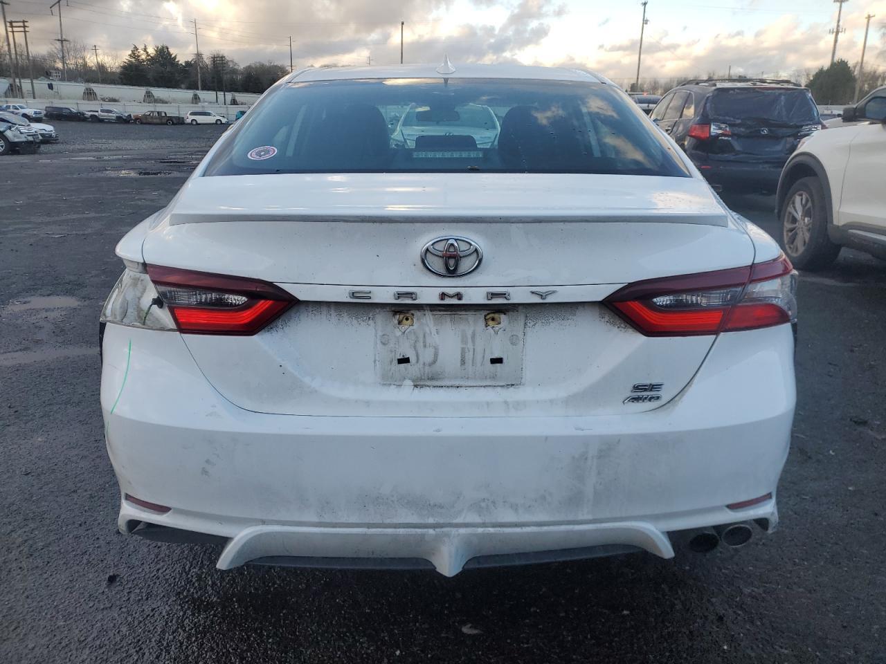 2021 TOYOTA CAMRY SE - Image 6