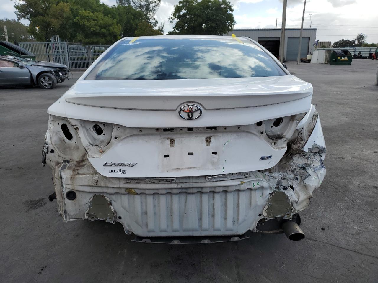 2017 TOYOTA CAMRY LE - Фото 6