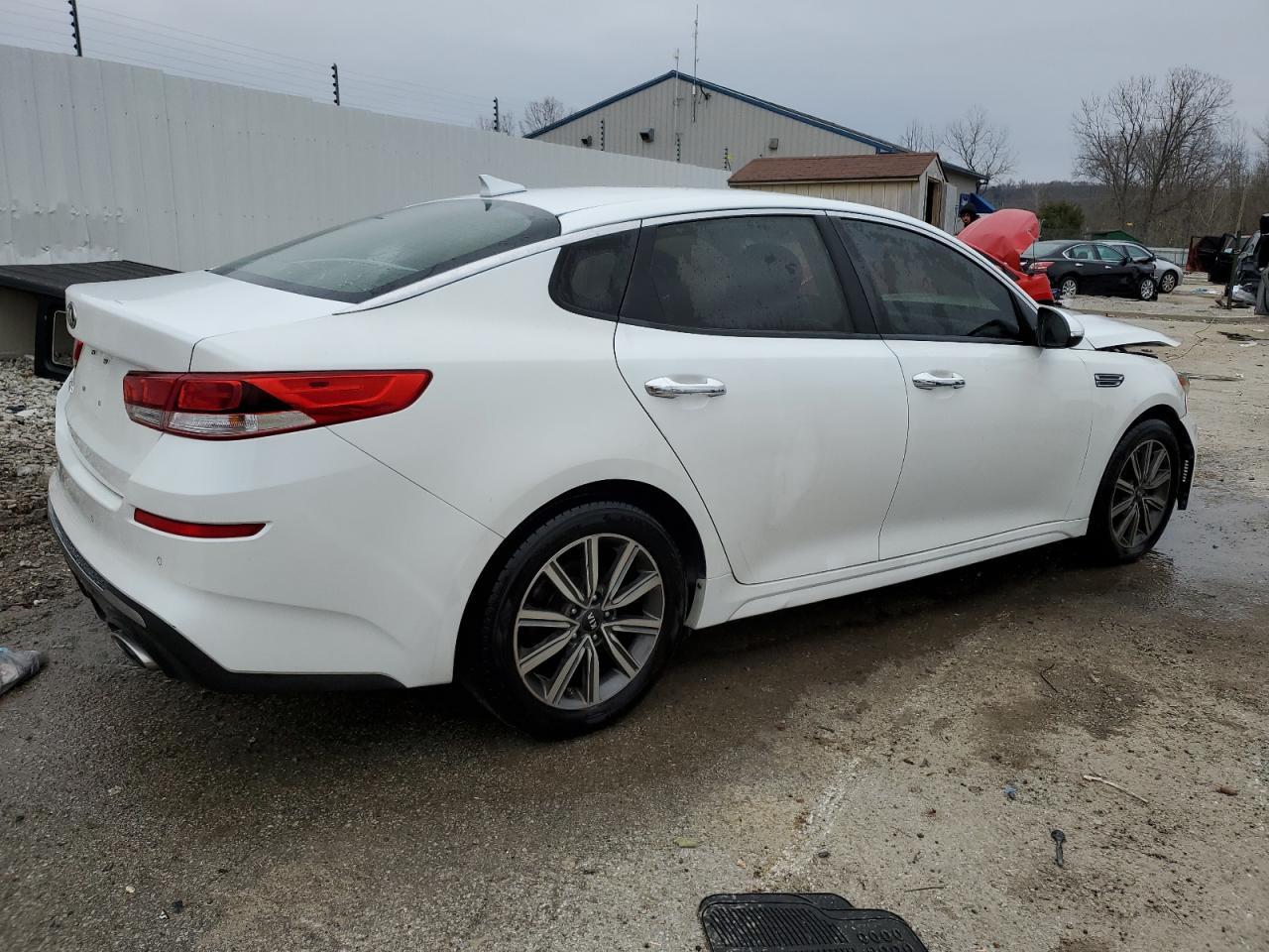 2019 KIA OPTIMA LX - Фото 3