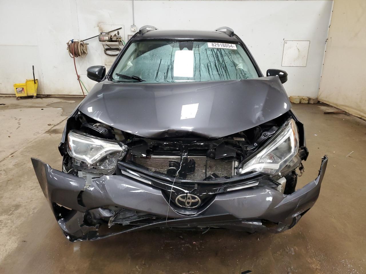 2017 TOYOTA RAV4 LE - Image 5