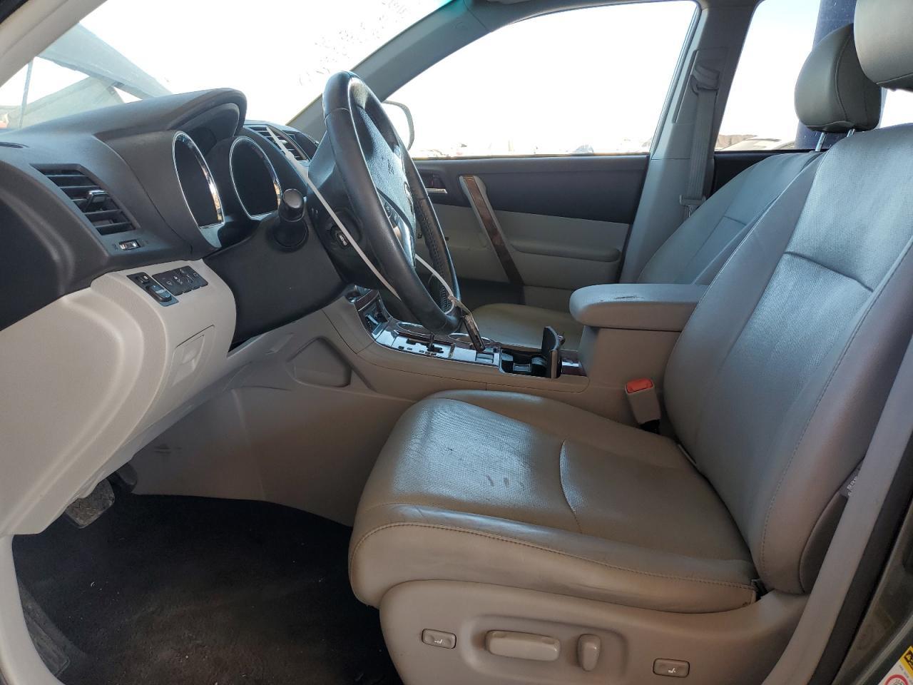 2012 TOYOTA HIGHLANDER - Фото 7