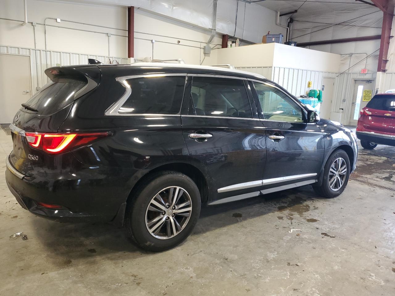 2016 INFINITI QX60 - Image 3