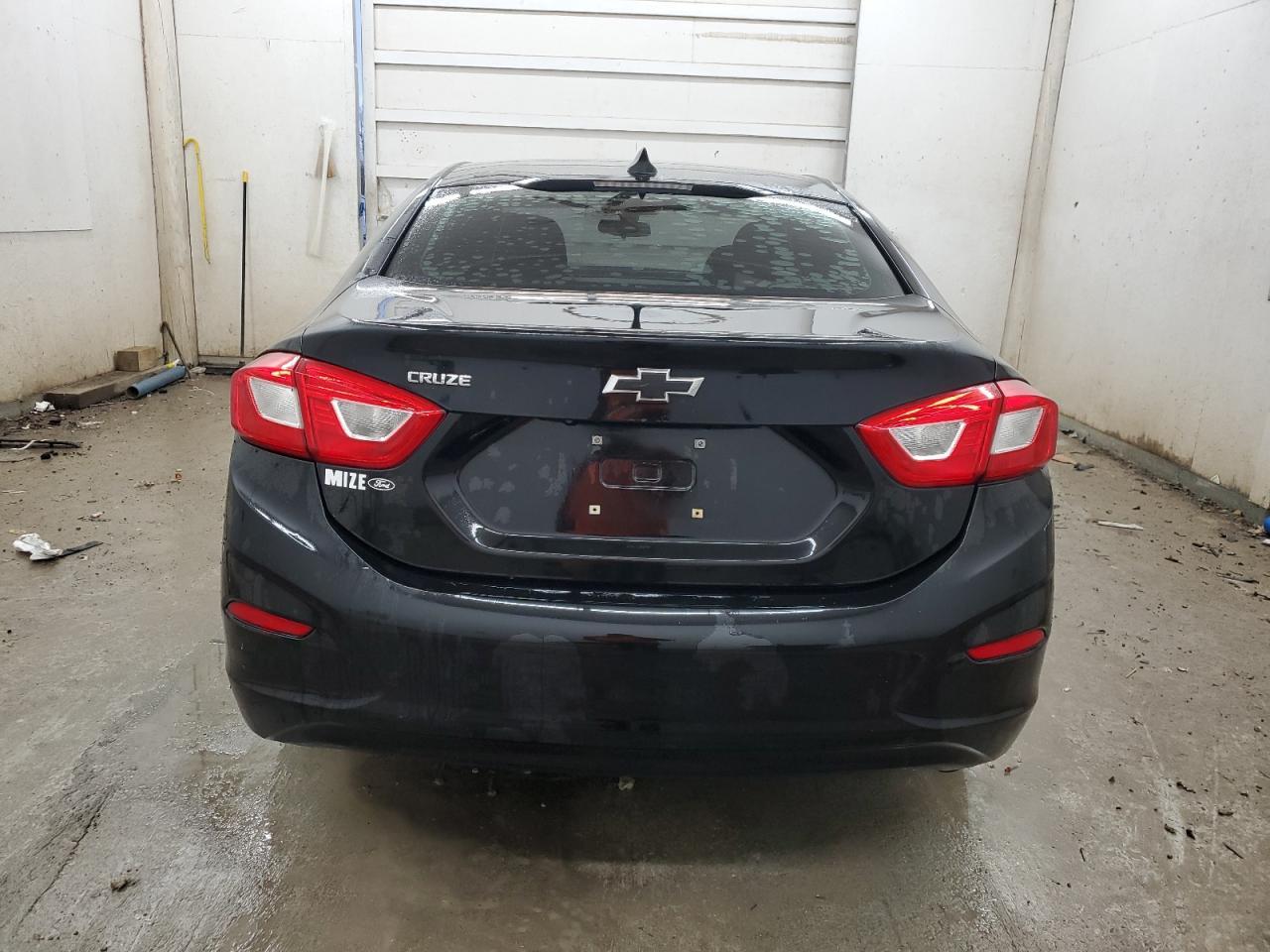2017 CHEVROLET CRUZE LS - Image 6