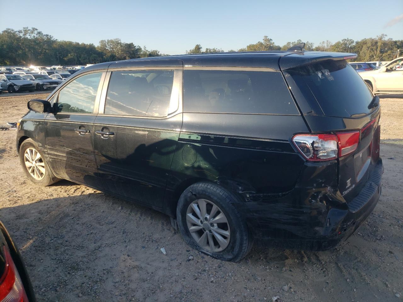 2017 KIA SEDONA LX - Image 2