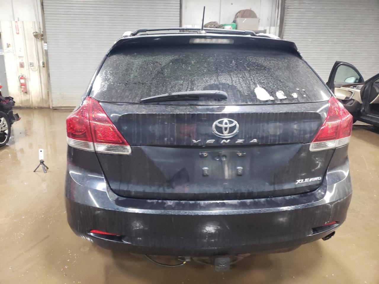 2013 TOYOTA VENZA LE - Фото 6
