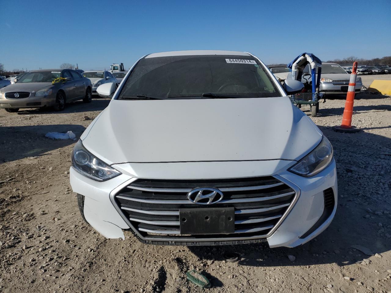 2018 HYUNDAI ELANTRA SE - Фото 5