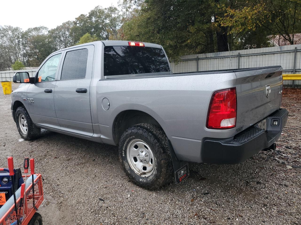 2019 RAM 1500 CLASS - Фото 2