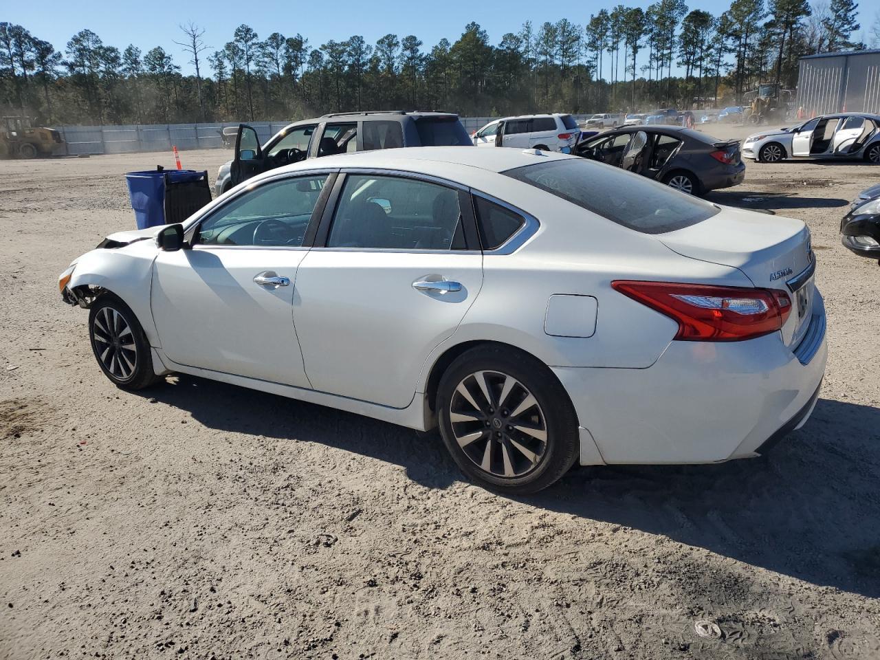 2017 NISSAN ALTIMA 2.5 - Фото 2
