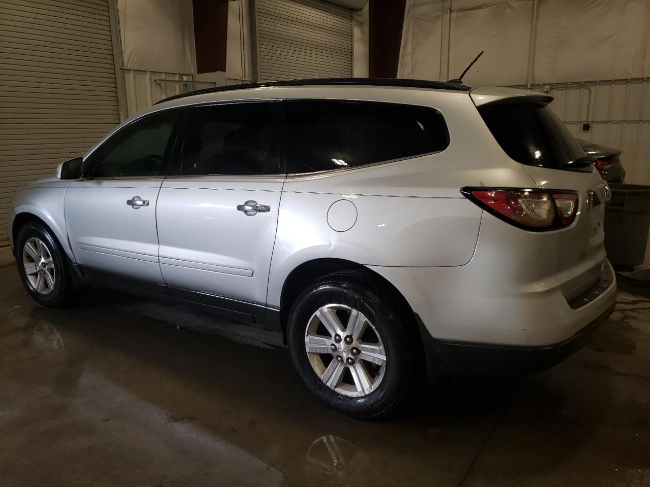 2014 CHEVROLET TRAVERSE L - Image 2