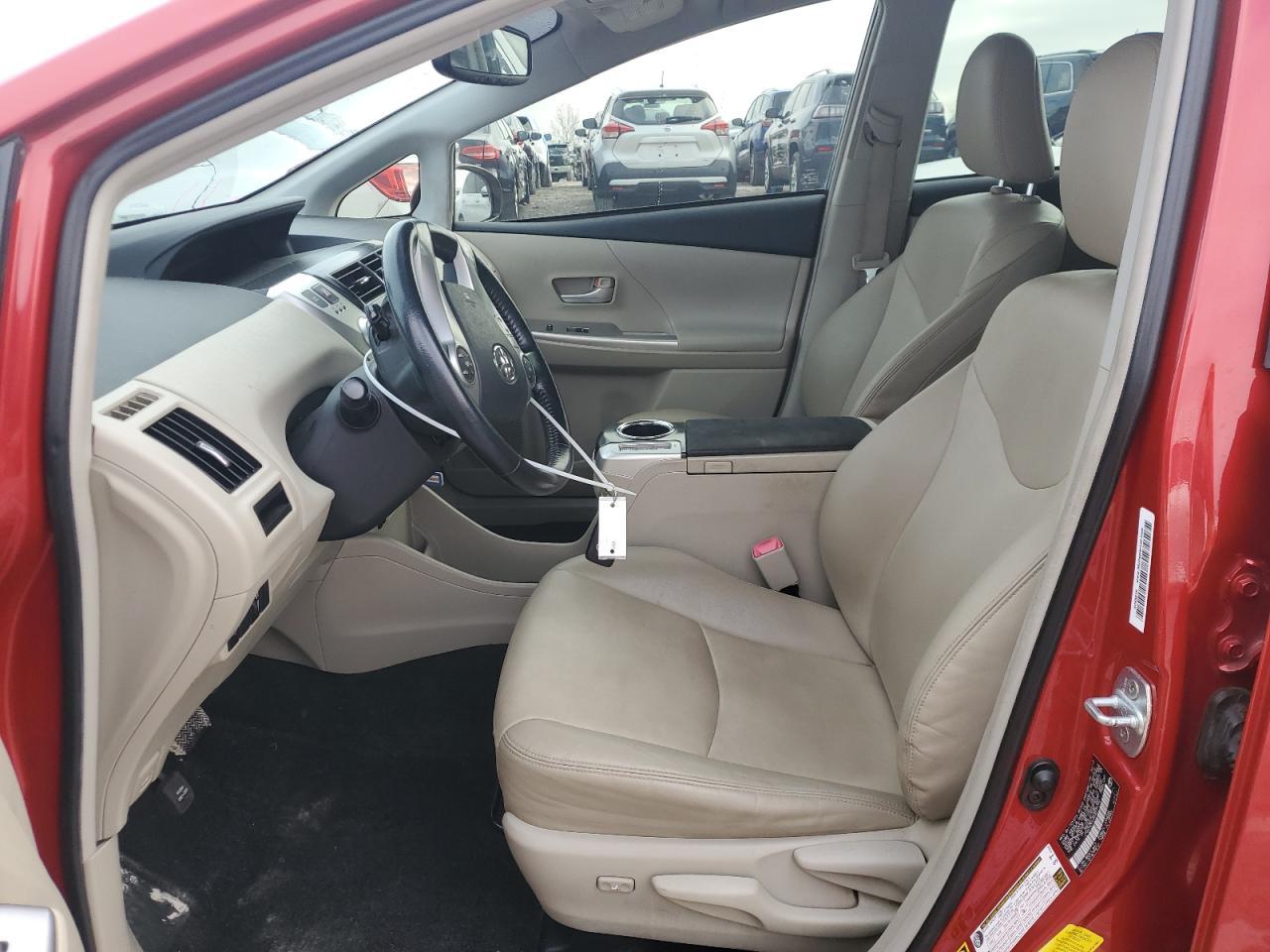 2013 TOYOTA PRIUS V - Фото 7