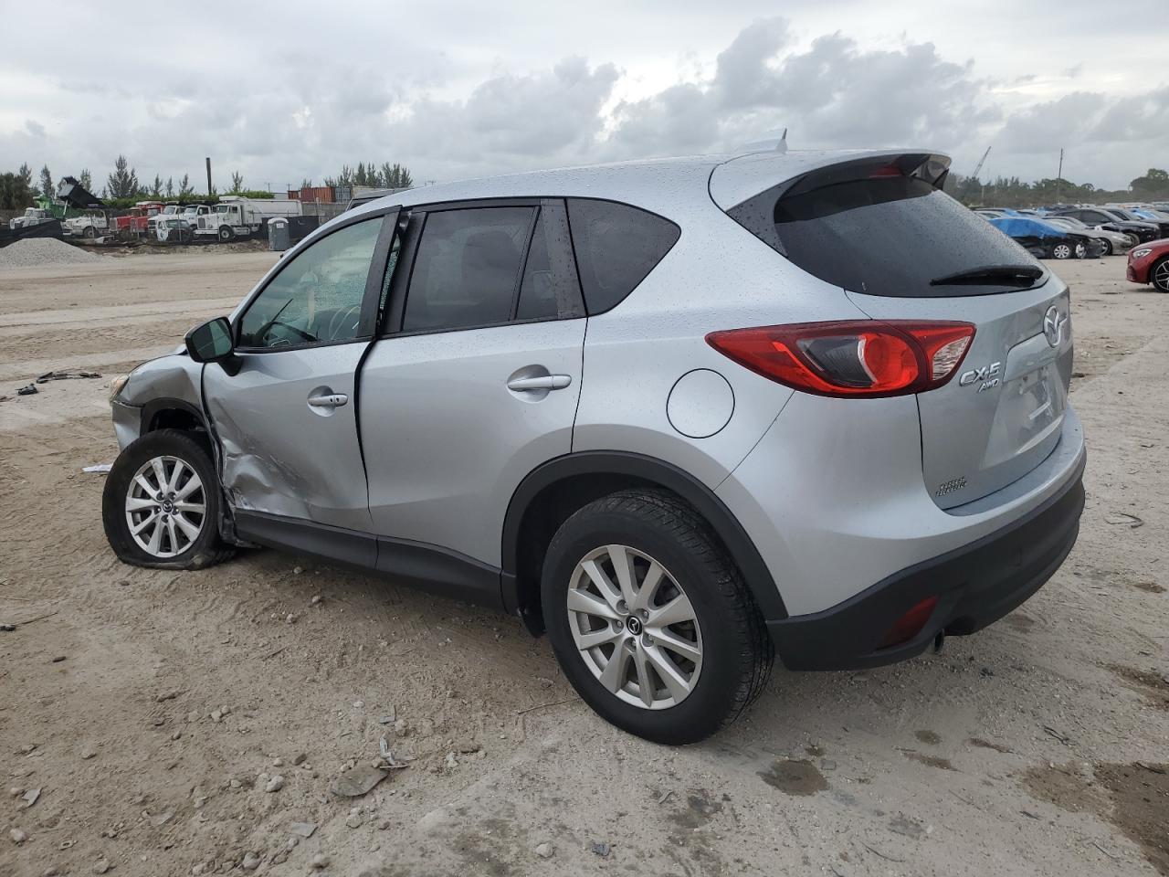 2016 MAZDA CX-5 TOURI - Image 2