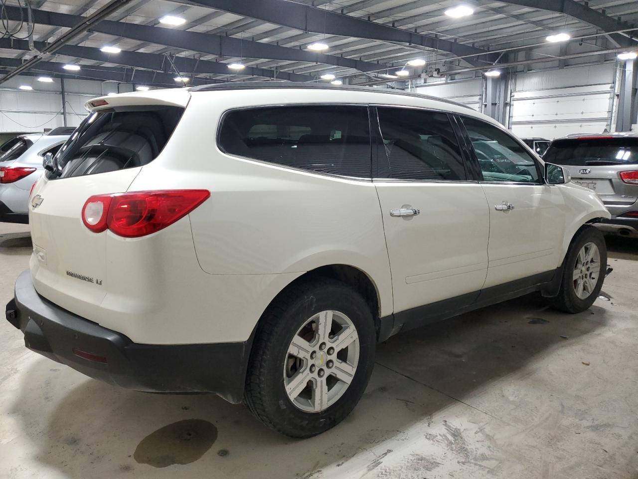 2012 CHEVROLET TRAVERSE L - Фото 3