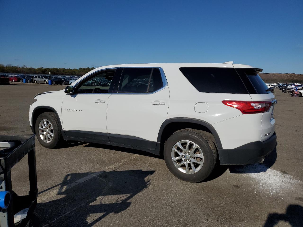 2020 CHEVROLET TRAVERSE L - Image 2